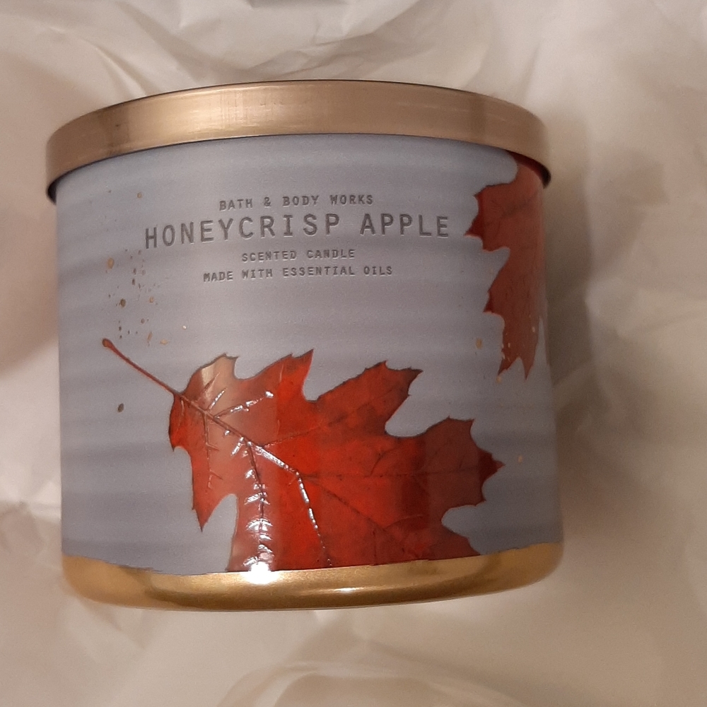 SCENTED CANDLE